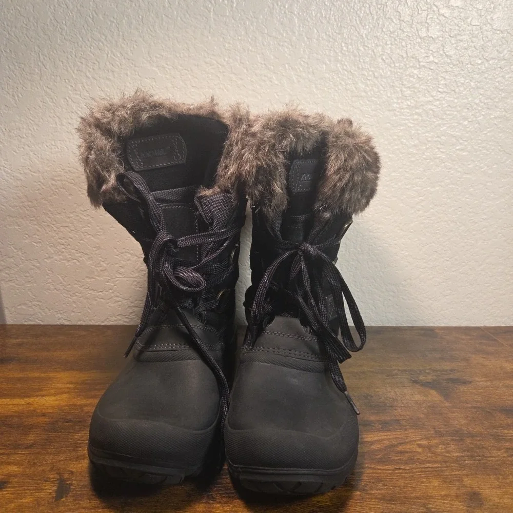 Khombu Slope Snow Boots Women 11 Black Faux Fur Trim Leather Winter Duck Boots
